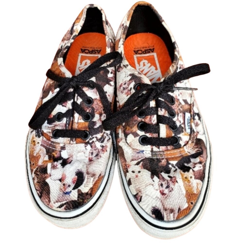 Vans ASPCA Cat Kitten Print Shoes – Left Size 8, Right Size 7.5 –Great Condition
